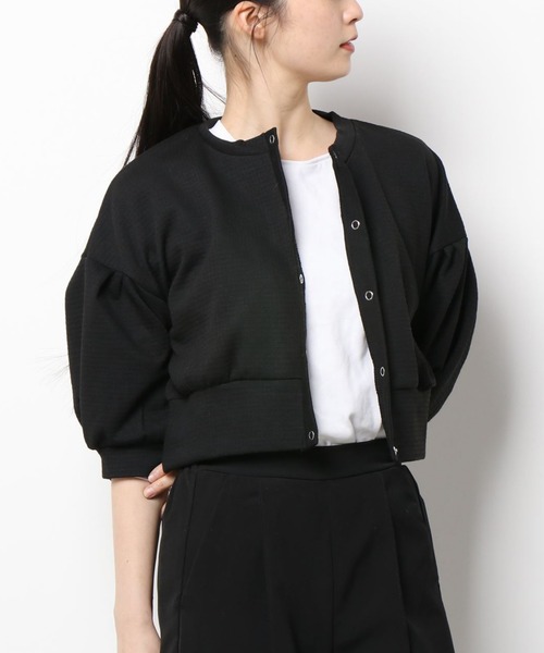 INCEDE（インシード）の「スナップ釦 ワッフルショートカーディガン（カーディガン/ボレロ・レディース・オレンジ/ブラック/グリーン・LL/3L/4L/M/L）」の13枚目の写真