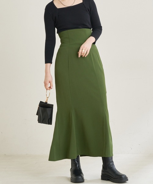 natural couture（ナチュラルクチュール）の「【WEB限定・2サイズ展開】理想の美シルエットラインが叶うハイウエスト落ち感マーメイドスカート（スカート・レディース・ブラック/パープル/アイボリー/グリーン・MEDIUM/SMALL）」の6枚目の写真
