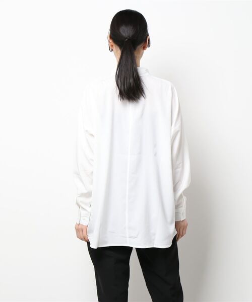 INASTUDIOS ZOO（イーナストゥディオスズー）の「「INASTUDIOS SELECT」ポリストレッチ ドロップショルダーシャツ（シャツ/ブラウス・メンズ・ホワイト/チャコール/イエロー/グリーン/サックスブルー/ブラック/グレイッシュベージュ/ネイビー/パープル・MEDIUM/LARGE/X-LARGE）」の11枚目の写真