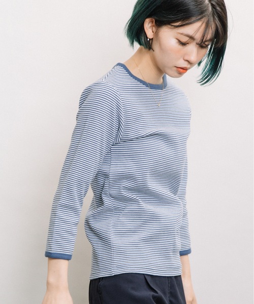 refinedworks(リファインドワークス)の「ボーダーテレコ7分袖インナー(Tシャツ/カットソー・レディース・チャコールグレー/ベージュ/ブルー・FREE)」の3枚目の写真