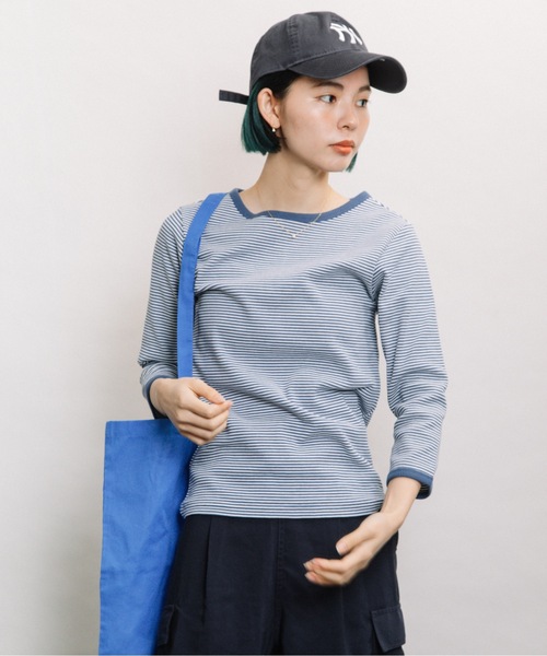 refinedworks(リファインドワークス)の「ボーダーテレコ7分袖インナー(Tシャツ/カットソー・レディース・チャコールグレー/ベージュ/ブルー・FREE)」の9枚目の写真