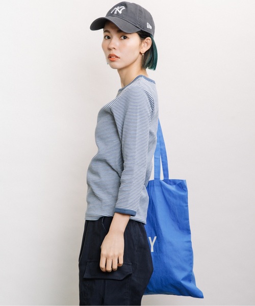 refinedworks(リファインドワークス)の「ボーダーテレコ7分袖インナー(Tシャツ/カットソー・レディース・チャコールグレー/ベージュ/ブルー・FREE)」の11枚目の写真