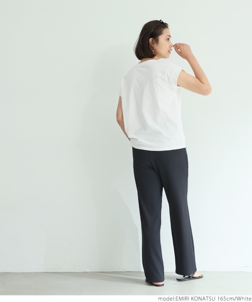 coca（coca）（コカ）の「ロゴプリントロールアップ袖Tシャツ（Tシャツ/カットソー・レディース・ホワイト/ネイビー/アイボリー/ダークグリーン/ピンク/チャコールグレー/グレー/レッド/ライトブルー・ONE SIZE）」の13枚目の写真