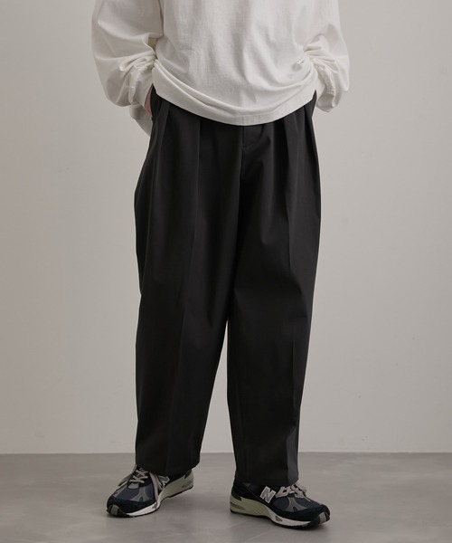 JUNRED（ジュンレッド）の「インタックアーチワイドパンツ（その他パンツ・メンズ・チャコールグレー/ホワイト系その他・S/M/L）」の6枚目の写真