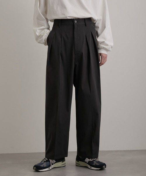 JUNRED（ジュンレッド）の「インタックアーチワイドパンツ（その他パンツ・メンズ・チャコールグレー/ホワイト系その他・S/M/L）」の22枚目の写真