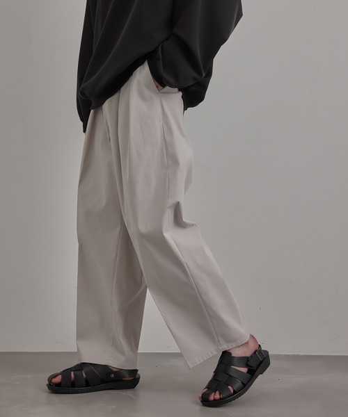 JUNRED（ジュンレッド）の「インタックアーチワイドパンツ（その他パンツ・メンズ・チャコールグレー/ホワイト系その他・S/M/L）」の9枚目の写真