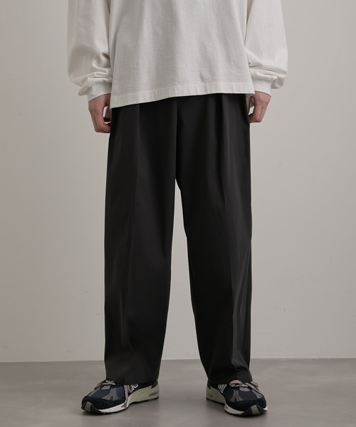 JUNRED（ジュンレッド）の「インタックアーチワイドパンツ（その他パンツ・メンズ・チャコールグレー/ホワイト系その他・S/M/L）」の15枚目の写真