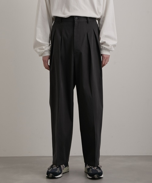 JUNRED（ジュンレッド）の「インタックアーチワイドパンツ（その他パンツ・メンズ・チャコールグレー/ホワイト系その他・S/M/L）」の10枚目の写真