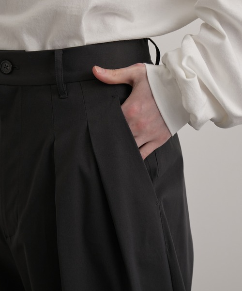 JUNRED（ジュンレッド）の「インタックアーチワイドパンツ（その他パンツ・メンズ・チャコールグレー/ホワイト系その他・S/M/L）」の13枚目の写真