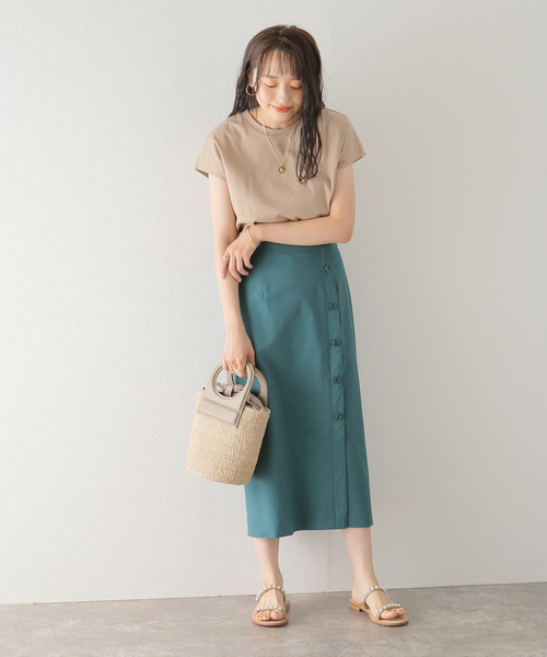 La TOTALITE(ラトータリテ)の「リネン混ストレッチタイトスカート(スカート・レディース・グリーン/パープル/ブラック・36/38)」の10枚目の写真
