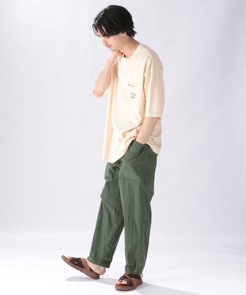 niko and...(ニコアンド)の「ピグメント刺繍ポケットTシャツ(Tシャツ/カットソー・メンズ・ライトグリーン/アイボリー/チャコール・MEDIUM/LARGE)」の7枚目の写真