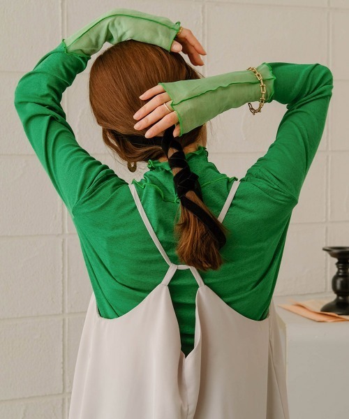 Bab（バブ）の「【新色追加】メロー袖切替ハイネックカットソー（Tシャツ/カットソー・レディース・ブラック/パープル/ブラウン/グリーン/ホワイト系その他/ピンク/ライトグレー・FREE）」の5枚目の写真