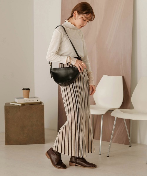 Bab（バブ）の「【新色追加】メロー袖切替ハイネックカットソー（Tシャツ/カットソー・レディース・ブラック/パープル/ブラウン/グリーン/ホワイト系その他/ピンク/ライトグレー・FREE）」の17枚目の写真