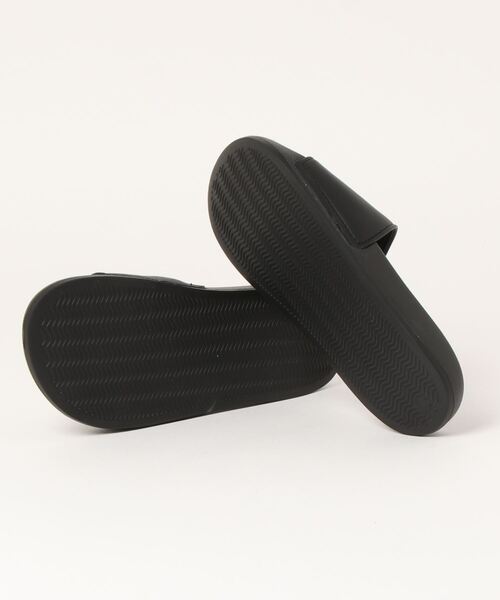 GAP（ギャップ）の「【GAP】 シャワーサンダル（サンダル・レディース・ホワイト/ブラック・23.0cm/24.0cm/25.0cm）」の4枚目の写真