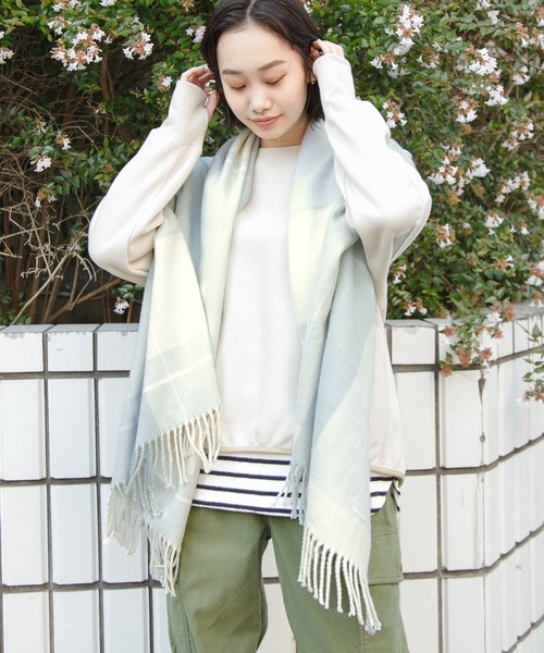 niko and...（ニコアンド）の「オリジナルチェックストール（ストール/ショール・レディース・ネイビー/グレー/オフホワイト/ピンク/ベビーピンク/サックスブルー/キャメル/チャコール・0）」の6枚目の写真