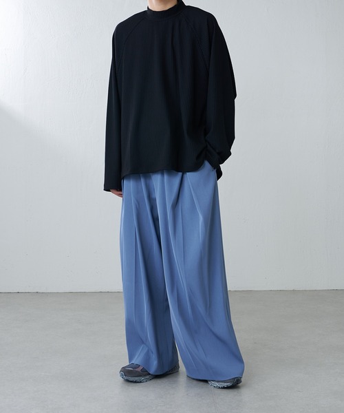 Lui's(ルイス)の「VISCOSE混ストレッチモックネックプルオーバー(Tシャツ/カットソー・メンズ・ホワイト/ブラック/ブラウン・FREE)」の13枚目の写真