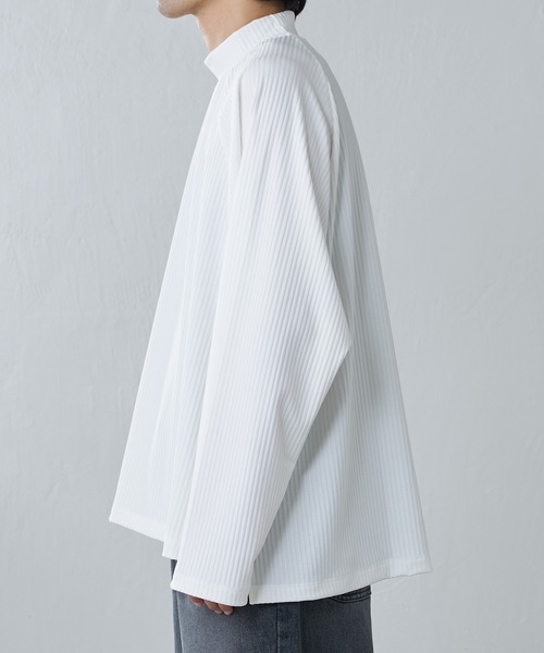 Lui's(ルイス)の「VISCOSE混ストレッチモックネックプルオーバー(Tシャツ/カットソー・メンズ・ホワイト/ブラック/ブラウン・FREE)」の22枚目の写真