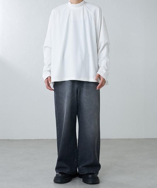 Lui's(ルイス)の「VISCOSE混ストレッチモックネックプルオーバー(Tシャツ/カットソー・メンズ・ホワイト/ブラック/ブラウン・FREE)」の19枚目の写真