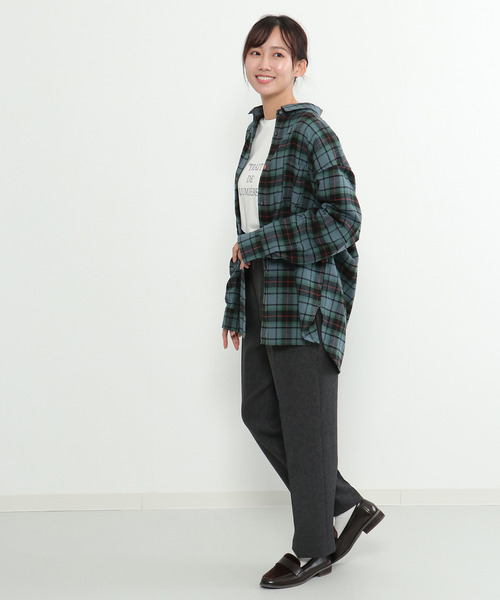 LBC（エルビーシー）の「配色ボタンチェックネルシャツ（シャツ/ブラウス・レディース・チャコールグレー/グリーン/モカ・M）」の17枚目の写真