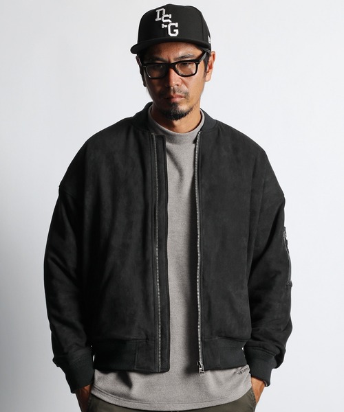 The DUFFER of ST.GEORGE（ザダファーオブセントジョージ）の「【WEB限定アイテム】FAKE SUEDE MA-1：フェイクスエード MA1（MA-1・メンズ・グレー/ブラック・SMALL/MEDIUM/LARGE/X-LARGE）」の3枚目の写真