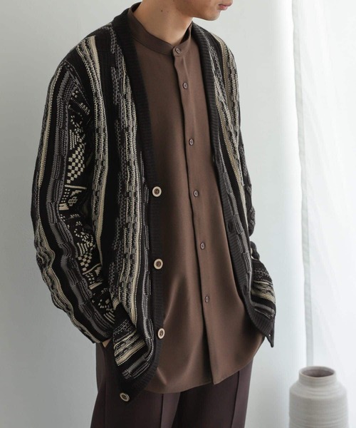 SENSE OF PLACE by URBAN RESEARCH（センスオブプレイスバイアーバンリサーチ）の「『ユニセックス』マルチカラーケーブルカーディガン（カーディガン/ボレロ・メンズ・ブラック/ブルー・MEDIUM/LARGE）」の6枚目の写真