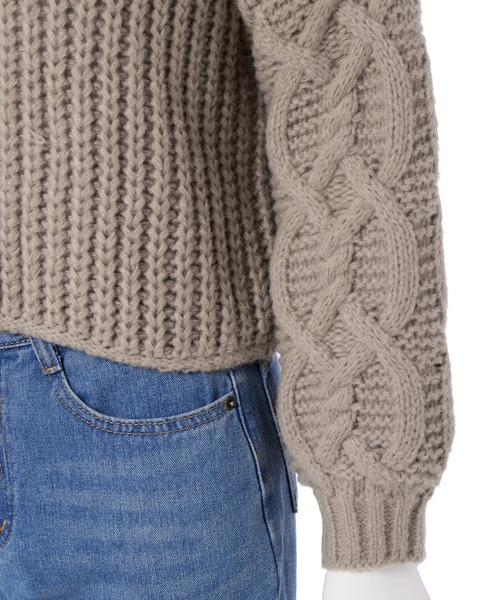 fifth（フィフス）の「袖ケーブルあぜ編みボリュームニット（ニット/セーター・レディース・グリーン/アイボリー/モカ・M）」の9枚目の写真