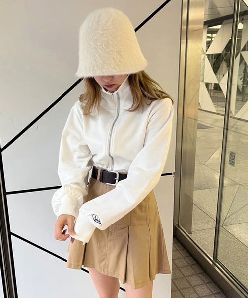 one after another NICE CLAUP(ワンアフターアナザーナイスクラップ)の「イニシャル刺繍入り ZIPアップ裏毛スウェット(スウェット・レディース・ラベンダー/ブラック/オフホワイト・FREE)」の11枚目の写真