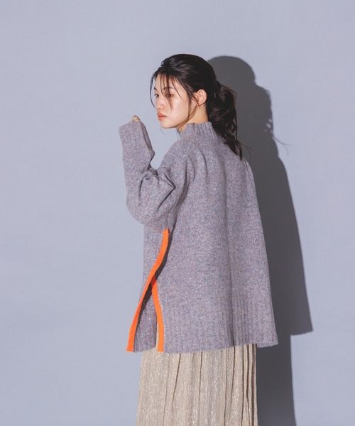 hunch(ハンチ)の「サイドバイカラーメランジニット | 秋冬 長袖 クルーネック ゆったり リサイクルポリ オーバーサイズ(ニット/セーター・レディース・ベージュ/グレー/ライム・FREE)」の4枚目の写真