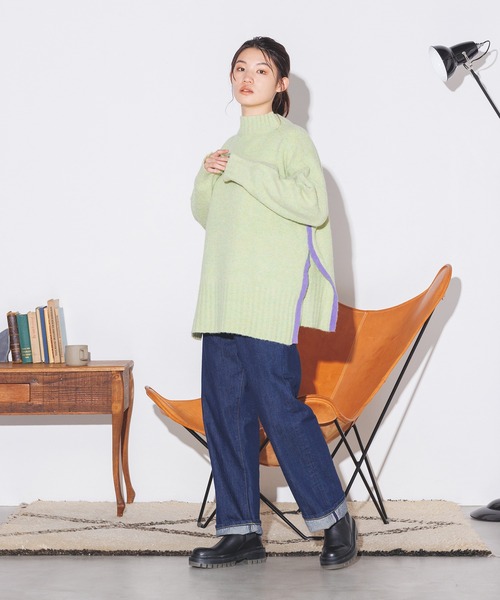 hunch(ハンチ)の「サイドバイカラーメランジニット | 秋冬 長袖 クルーネック ゆったり リサイクルポリ オーバーサイズ(ニット/セーター・レディース・ベージュ/グレー/ライム・FREE)」の11枚目の写真