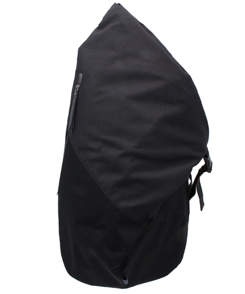 VENCEEXCHANGE(ヴァンスエクスチェンジ)の「LARKINSラーキンス BACKPACK L (バックパック/リュック・メンズ・オフホワイト/ブラック/ネイビー・FREE)」の2枚目の写真