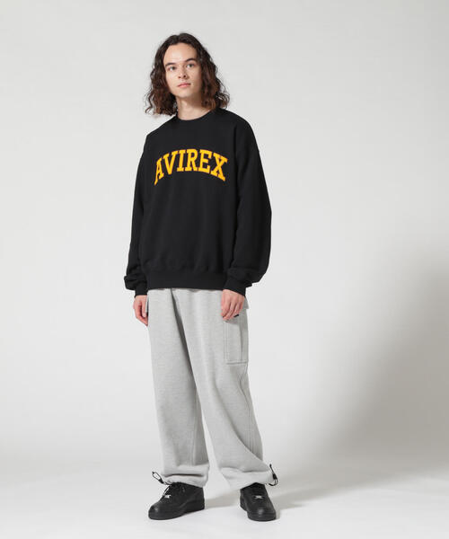 AVIREX（アヴィレックス）の「《WEB&DEPOT限定》LOGO PATCHED CREW SWEAT / ロゴ パッチドクルースウェット（スウェット・メンズ・ブラック/マスタード/その他5/レッド/ダークグリーン系・F/L/M/XL/XXL）」の2枚目の写真