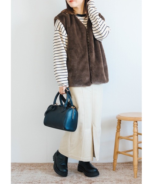 Amourire(アムリール)の「【yumi.コラボ】コーデュロイバックスリットスカート(スカート・レディース・アイボリー/ダークブラウン・M/L)」の6枚目の写真