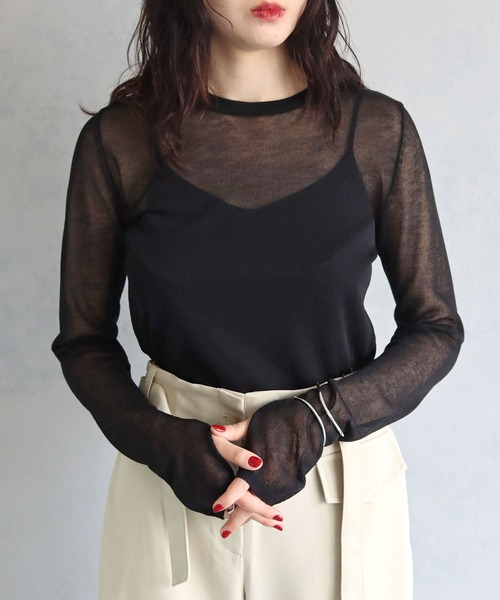 cheriella（シェリエラ）の「【cheriella】WEB限定フィンガーホールシアークルーネックニット（ニット/セーター・レディース・テラコッタ/グリーン/ブルー/アイボリー/ブラック/オフホワイト/ダークグリーン/ワインレッド/カーキ/ライトグレー/ネイビー・M）」の12枚目の写真