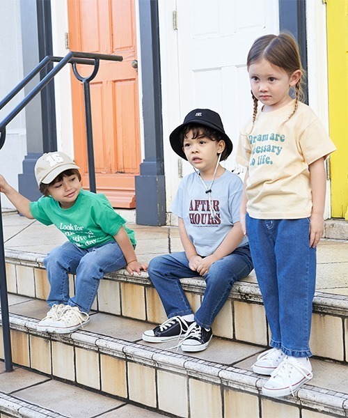 b・ROOM（ビールーム）の「【型崩れしないやわらかコットン】選べる10パターンオリジナルプリントTシャツ（Tシャツ/カットソー・キッズ・パープル/グレイッシュベージュ/アイボリー/グリーン/ネイビー/チャコール/ミント/モカ/ブルーグレー/イエロー・110cm/120cm/130cm/140cm/100cm/150cm）」の19枚目の写真