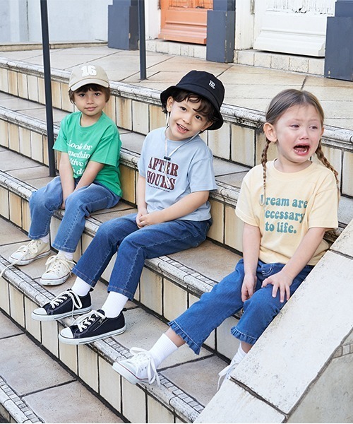 b・ROOM（ビールーム）の「【型崩れしないやわらかコットン】選べる10パターンオリジナルプリントTシャツ（Tシャツ/カットソー・キッズ・パープル/グレイッシュベージュ/アイボリー/グリーン/ネイビー/チャコール/ミント/モカ/ブルーグレー/イエロー・110cm/120cm/130cm/140cm/100cm/150cm）」の18枚目の写真