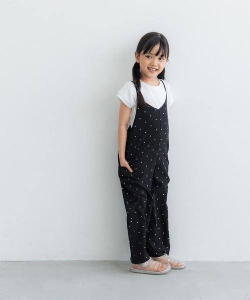 coca（coca）（コカ）の「キッズ　親子お揃いドット柄サロペット（サロペット/オーバーオール・キッズ・ブラック・100/110/120/130/140）」の2枚目の写真