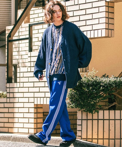 Revo.（レボ）の「Revo. 畦編み 5Gニット ボリュームスリーブ ルーズカーディガン（カーディガン/ボレロ・メンズ・ネイビー/ブラック系その他/パープル/グリーン/グリーン系その他/ベージュ系その他/ブルー/グレー/ダークオレンジ/ブラック/マスタード/ワイン・2/1）」の8枚目の写真