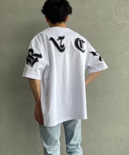 RVCA（ルーカ）の「[RVCA/ルーカ] OE FAKE RVCA バックワッペンロゴTシャツ（Tシャツ/カットソー・レディース・ホワイト/ブラック・M/L/XL）」の4枚目の写真