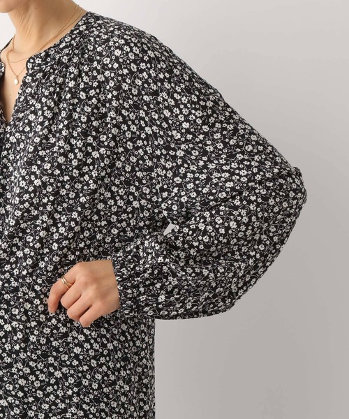 ピロット様 LEPSIM（レプシィム）の「マタニティ／小花柄プリントワンピース