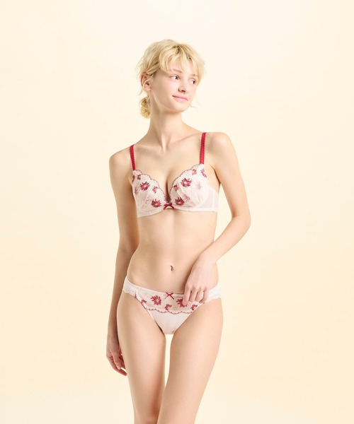 32C】2025VSFS♡TWICE TZUYU着用♡同色ブラ♡VSPINK Many