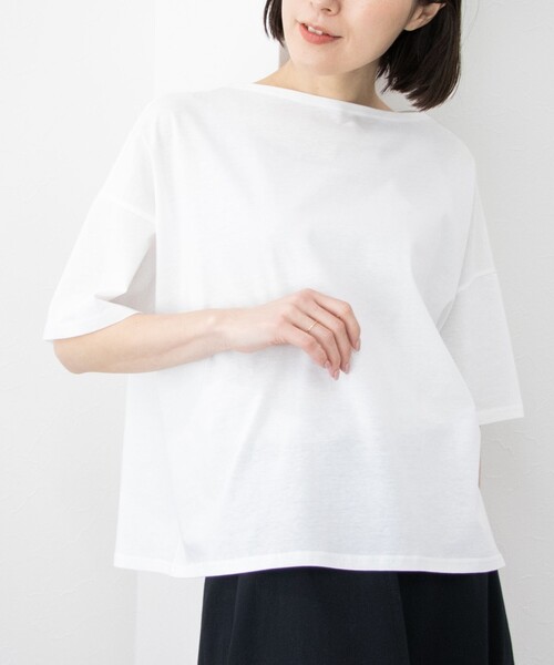 NOLLEY’S（ノーリーズ）の「MY STANDARD Tシャツ（Tシャツ/カットソー・レディース・ホワイト/ホワイト系その他5/ベビーピンク/レッド系その他4/ブラック/ホワイト系その他6/ブラウン/レッド系その他3/グレイッシュベージュ/オレンジ・1/2）」の2枚目の写真