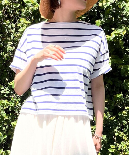 NOLLEY’S（ノーリーズ）の「MY STANDARD Tシャツ（Tシャツ/カットソー・レディース・ホワイト/ホワイト系その他5/ベビーピンク/レッド系その他4/ブラック/ホワイト系その他6/ブラウン/レッド系その他3/グレイッシュベージュ/オレンジ・1/2）」の3枚目の写真