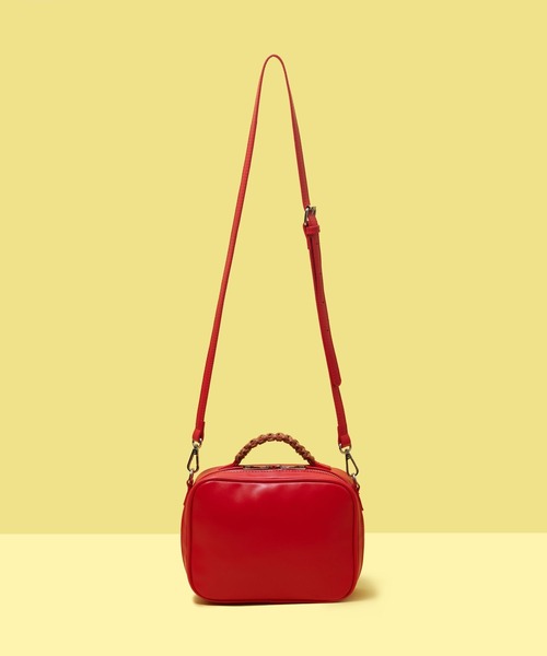 FOREVER 21(フォーエバー トゥエンティーワン)の「スクエアショルダーバッグ(ショルダーバッグ・レディース・ベージュ/レッド系その他/ブラック・FREE)」の3枚目の写真
