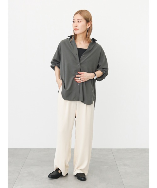 Samansa Mos2 blue（サマンサモスモスブルー）の「マルチスタイルシャツ（シャツ/ブラウス・レディース・ベージュ/ネイビー/チャコール/ブラック/サックスブルー/オフホワイト/ブルー・MEDIUM/LARGE）」の18枚目の写真