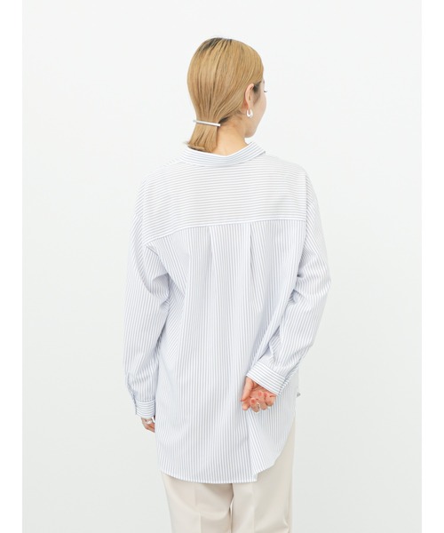 Samansa Mos2 blue（サマンサモスモスブルー）の「マルチスタイルシャツ（シャツ/ブラウス・レディース・ベージュ/ネイビー/チャコール/ブラック/サックスブルー/オフホワイト/ブルー・MEDIUM/LARGE）」の12枚目の写真