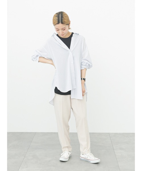 Samansa Mos2 blue（サマンサモスモスブルー）の「マルチスタイルシャツ（シャツ/ブラウス・レディース・ベージュ/ネイビー/チャコール/ブラック/サックスブルー/オフホワイト/ブルー・MEDIUM/LARGE）」の10枚目の写真