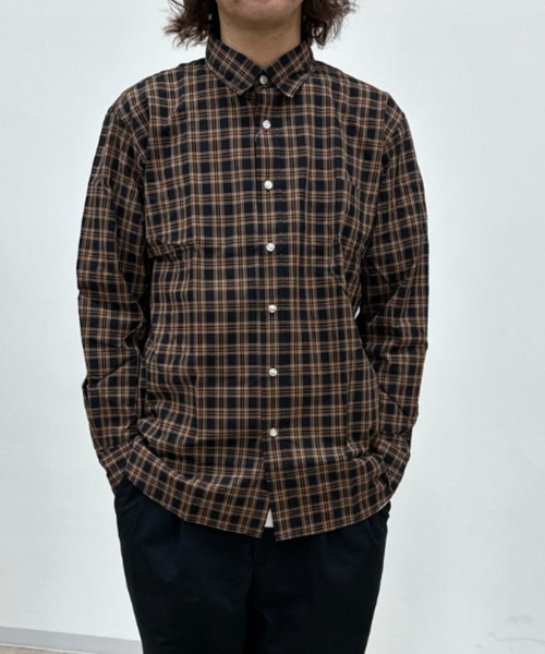 NAVY(ネイビー)の「ブロードチェックレギュラーカラーシャツ(シャツ/ブラウス・メンズ・レッド/オレンジ/ホワイト×グリーン/ブラウン/ブラック×グリーン・M/L/XL/S)」の1枚目の写真