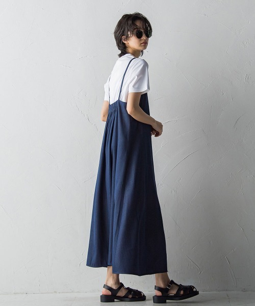 socolla（ソコラ）の「【socolla】【WEB別注】デニムキャミソールワンピース（ワンピース・レディース・ブラック/ネイビー・M）」の19枚目の写真