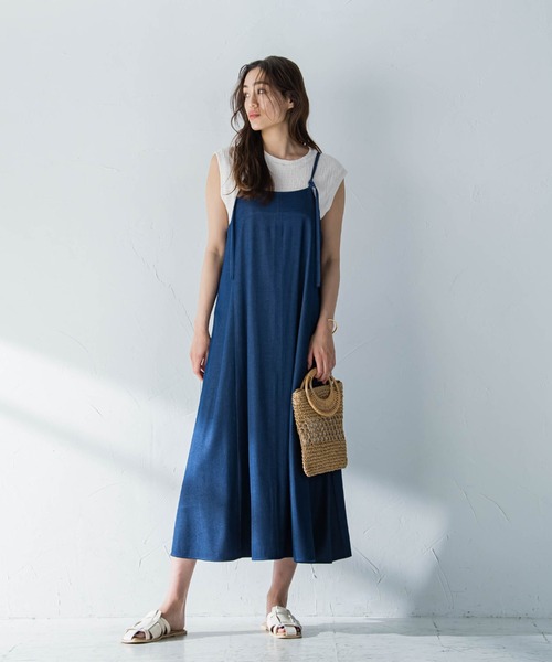 socolla（ソコラ）の「【socolla】【WEB別注】デニムキャミソールワンピース（ワンピース・レディース・ブラック/ネイビー・M）」の22枚目の写真