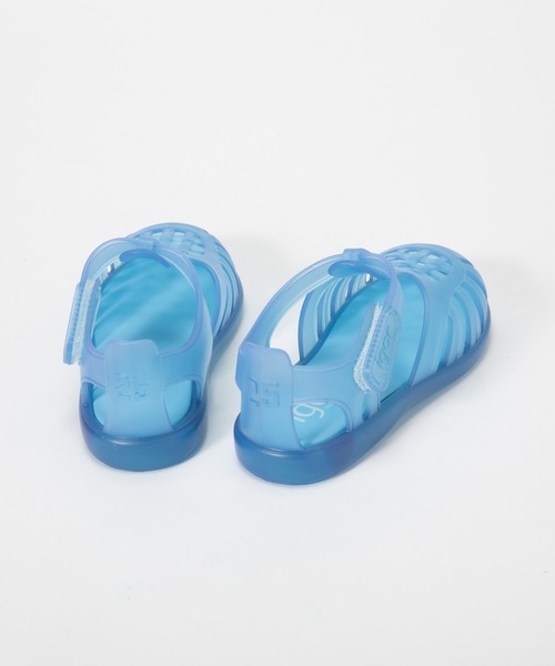 igor（イゴール）の「igor TOBBY VELCRO イゴール トビー サンダル（サンダル・キッズ・レッド/ブルー系1/クリア/レッド系1/イエロー/アクア/ピンク/ネイビー/ブルー/パープル/ブラック/オレンジ・14.5㎝/18cm/13cm/14cm/15cm/12.5cm/17cm/16cm/12cm/16.5cm）」の15枚目の写真